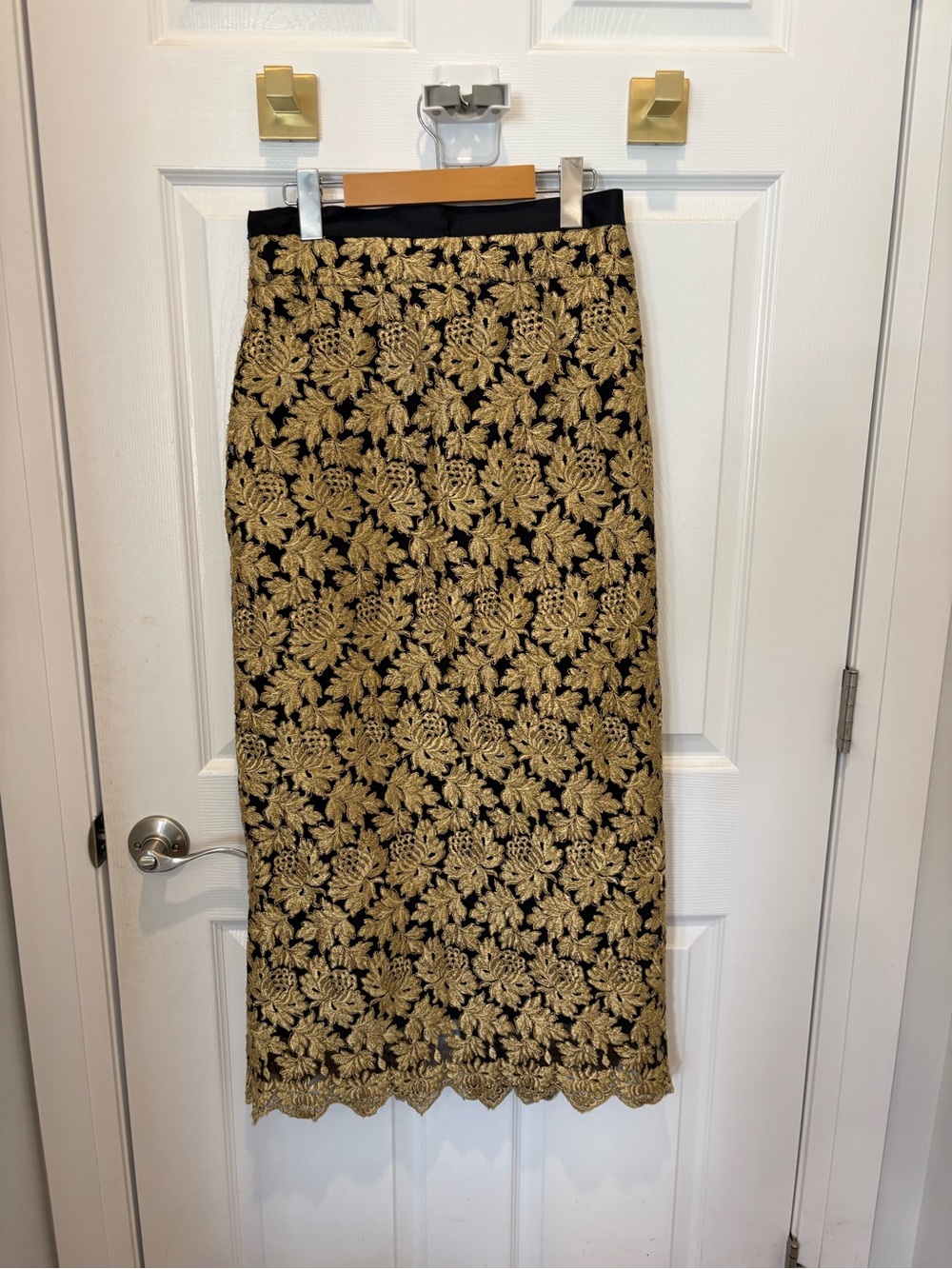 Vintage Gorgeous Black and Gold Floral Lace Pencil Skirt #1369